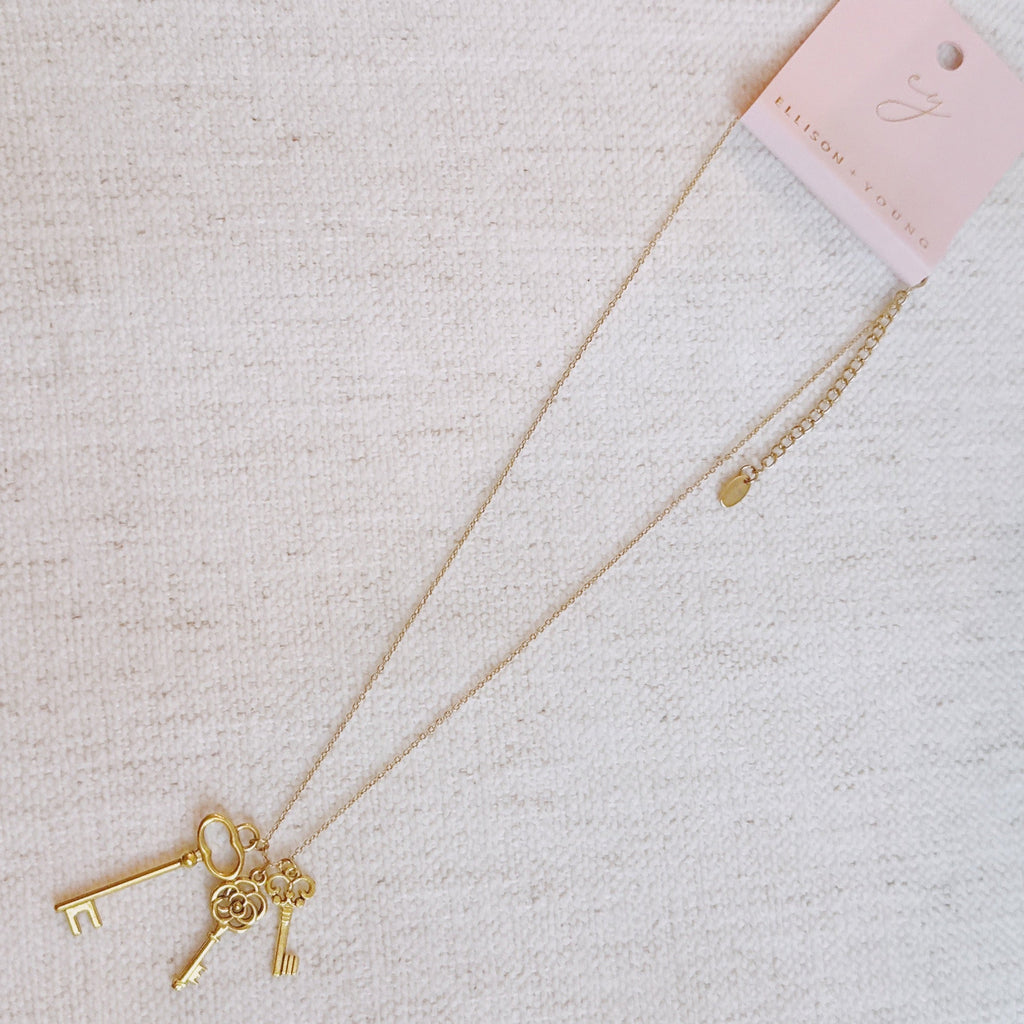 Secret Garden Key Necklace – Gold Plated | Vintage Charm, Dainty Jewelry