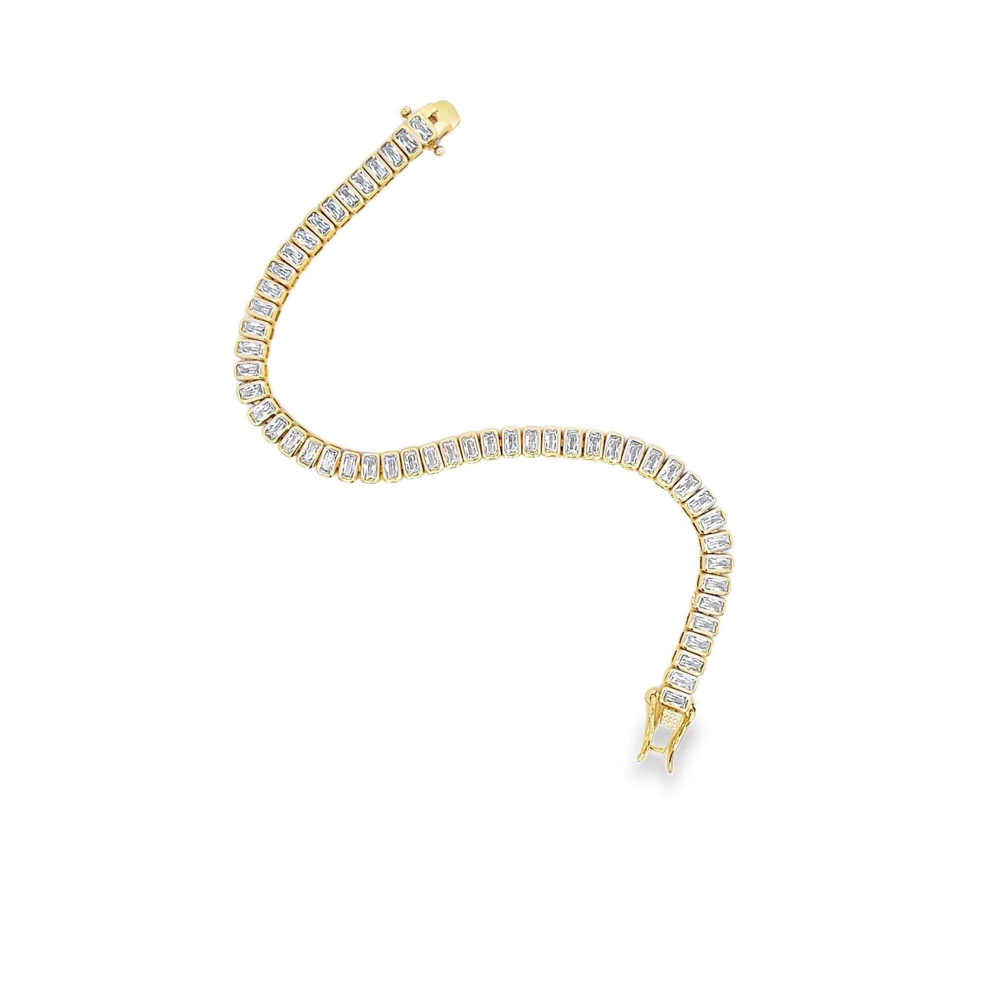 Laura Geometric Necklace & Bracelet Set Gold